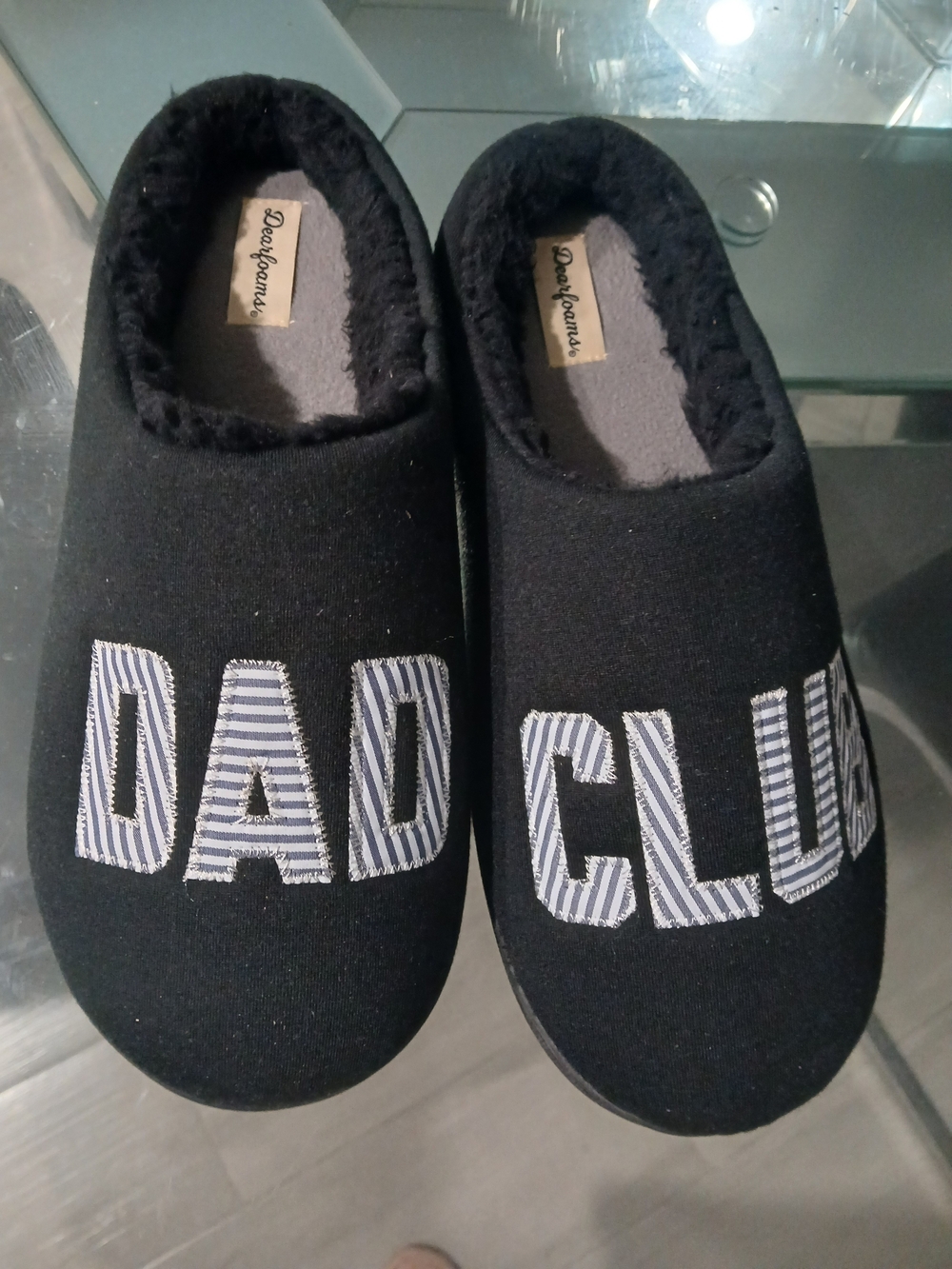 dearfoams Black Men's 'DAD CLUB' Slip-On Slippers